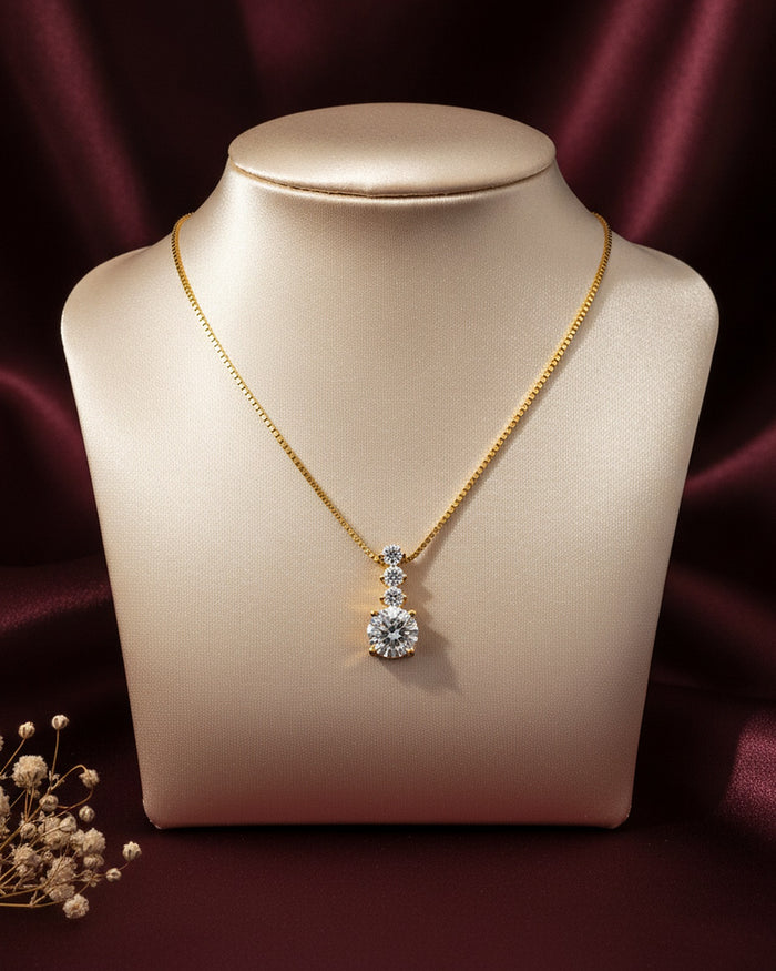 The Elodie Pendant