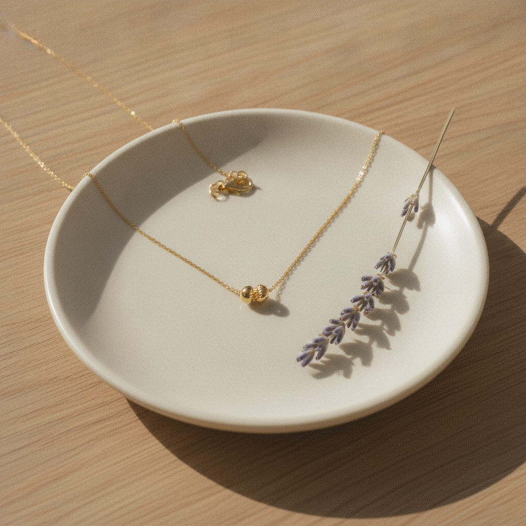 The Clariva Pendant Necklace