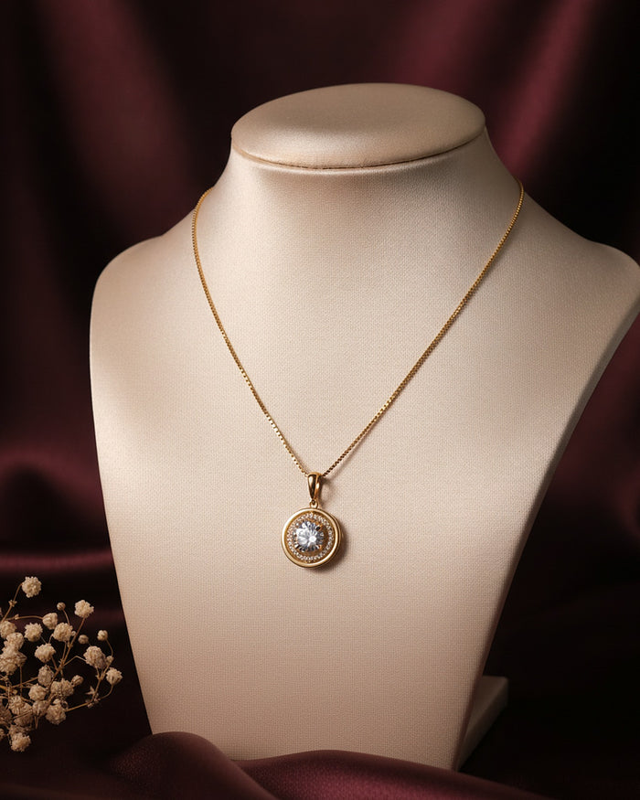 The Aurelia Pendant Necklace